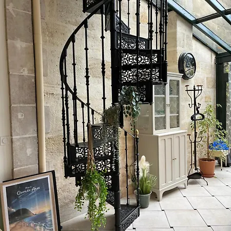 Aquitain Gare Saint Jean Апартаменты *